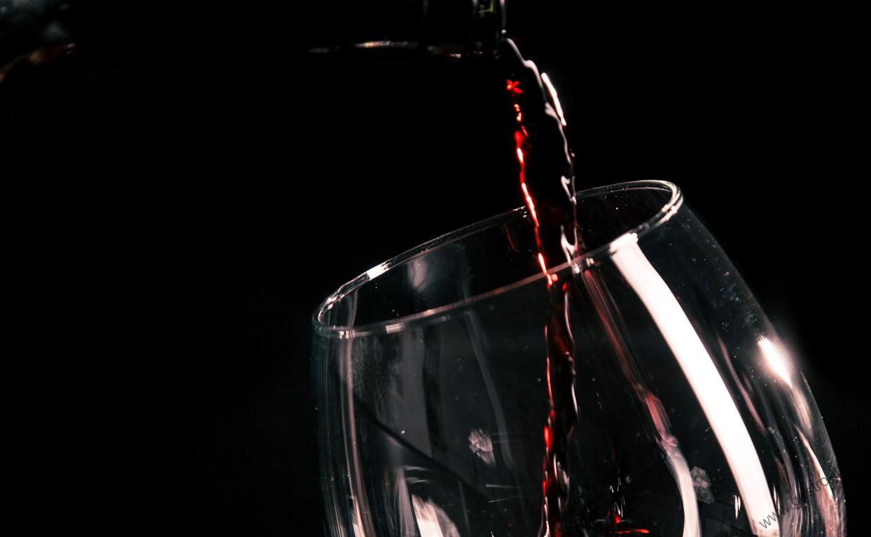 Kalich na víno 590 ml DECANTER (celotemperovaný)
