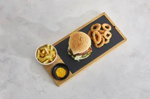 Set doska + misky na Hamburger 43x20x2,4 cm