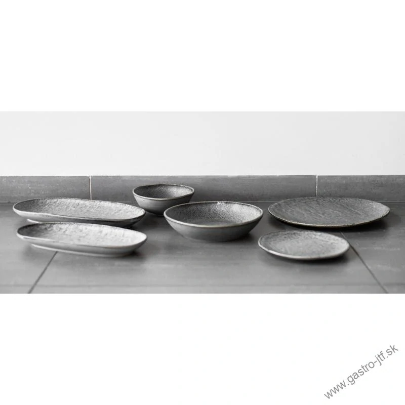 Len tanier oválny pr. 32 cm
